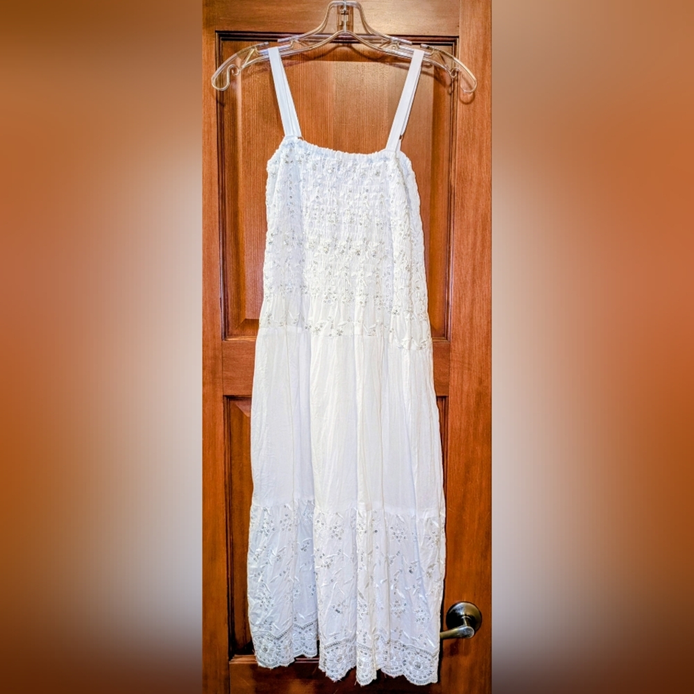 Advance Apparels White Cotton Midi Dress